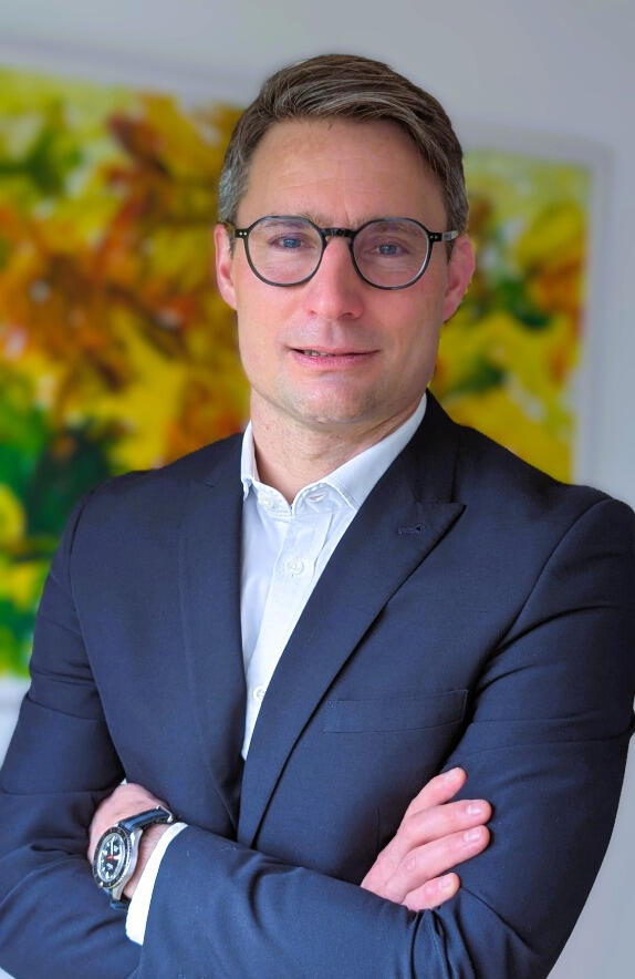 Petr Photo Main Jemelik Orthopaedics Waterford